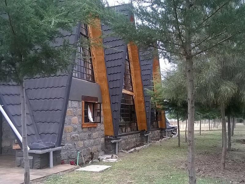 Samawati Lakeside Cottages Nyahururu ภายนอก รูปภาพ