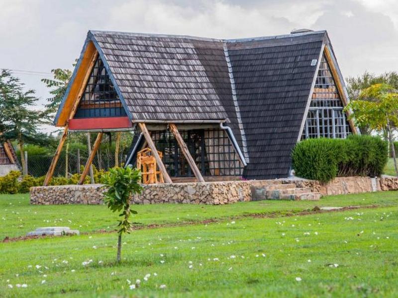 Samawati Lakeside Cottages Nyahururu ภายนอก รูปภาพ