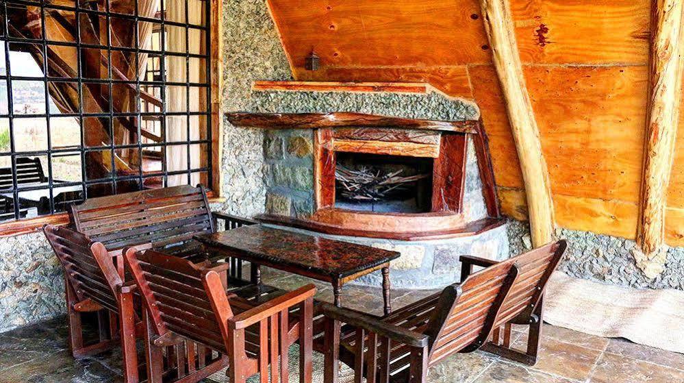 Samawati Lakeside Cottages Nyahururu ภายนอก รูปภาพ